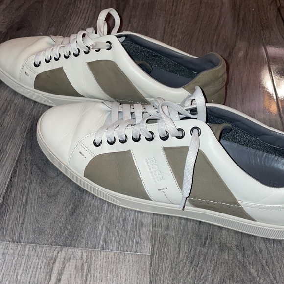 Hugo Boss Sneakers - Picture 2 of 5